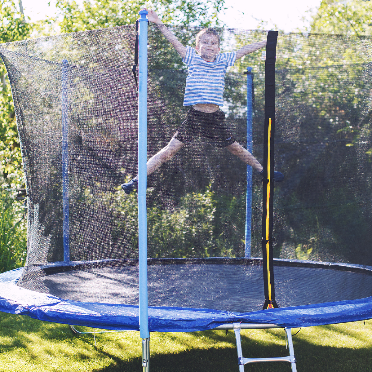 Bild_Kind_Trampolin